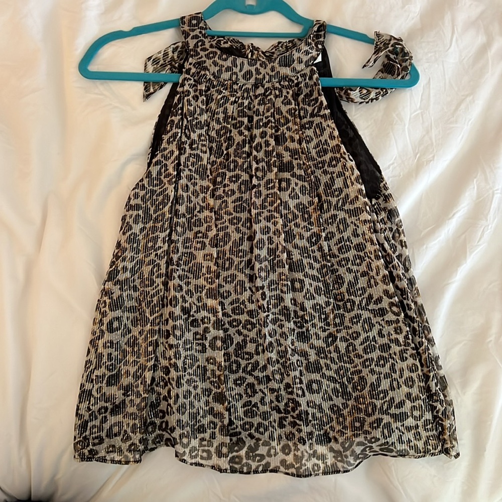 NWT Velvet by Graham & Spencer Leopard/Metallic Top, Size XS - Picture 7 of 8